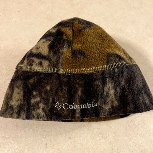 Columbia Sportswear Company Other - Columbia Beanie Fleece Hat Cap Youth S/M Camo Boy Girl